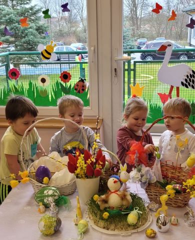 Przygotowania do Świąt Wielkanocnych w Klubie Dziecięcym i Samorządowym Klubie Malucha w Gorzkowicach