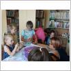 Galeria zdjęć: Wakacyjne spotkania w Filii Bibliotecznej w Gorzkowiczkach. Link otwiera powiększoną wersję zdjęcia.