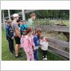 Galeria zdjęć: Wycieczka dzieci ze Szczukocic do Leśnej Osady Edukacyjnej w Kole. Link otwiera powiększoną wersję zdjęcia.