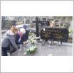 Galeria zdjęć: Pamiętamy o zmarłych - wyjście na cmentarz klasy 2c - SP Gorzkowice. Link otwiera powiększoną wersję zdjęcia.