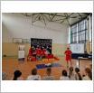 Galeria zdjęć: Apel starszej grupy wiekowej podsumowujący rok szkolny 2022/2023 w Szkole Podstawowej w Gorzkowicach. Link otwiera powiększoną wersję zdjęcia.